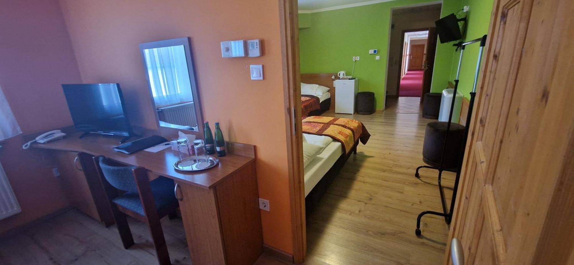 Hotel Patonai Fertőd Eksteriør bilde